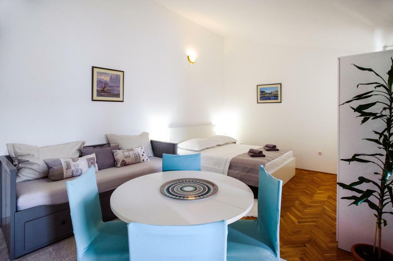 Apartments Korda L&M- Suhi Potok Jesenice  Eksteriør bilde