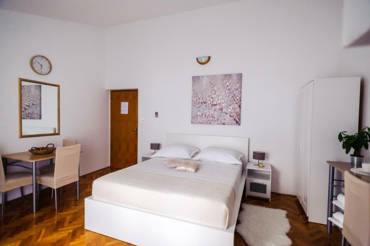 Apartments Korda L&M- Suhi Potok Jesenice  Eksteriør bilde