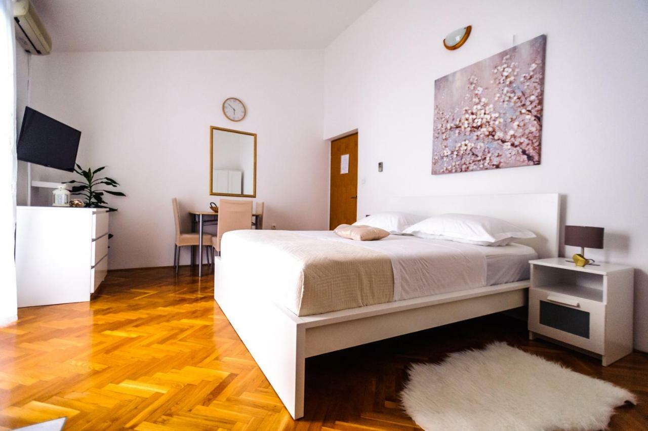 Apartments Korda L&M- Suhi Potok Jesenice  Eksteriør bilde