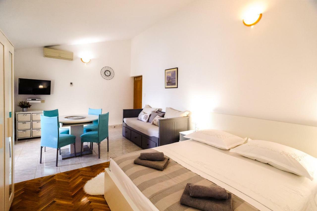 Apartments Korda L&M- Suhi Potok Jesenice  Eksteriør bilde