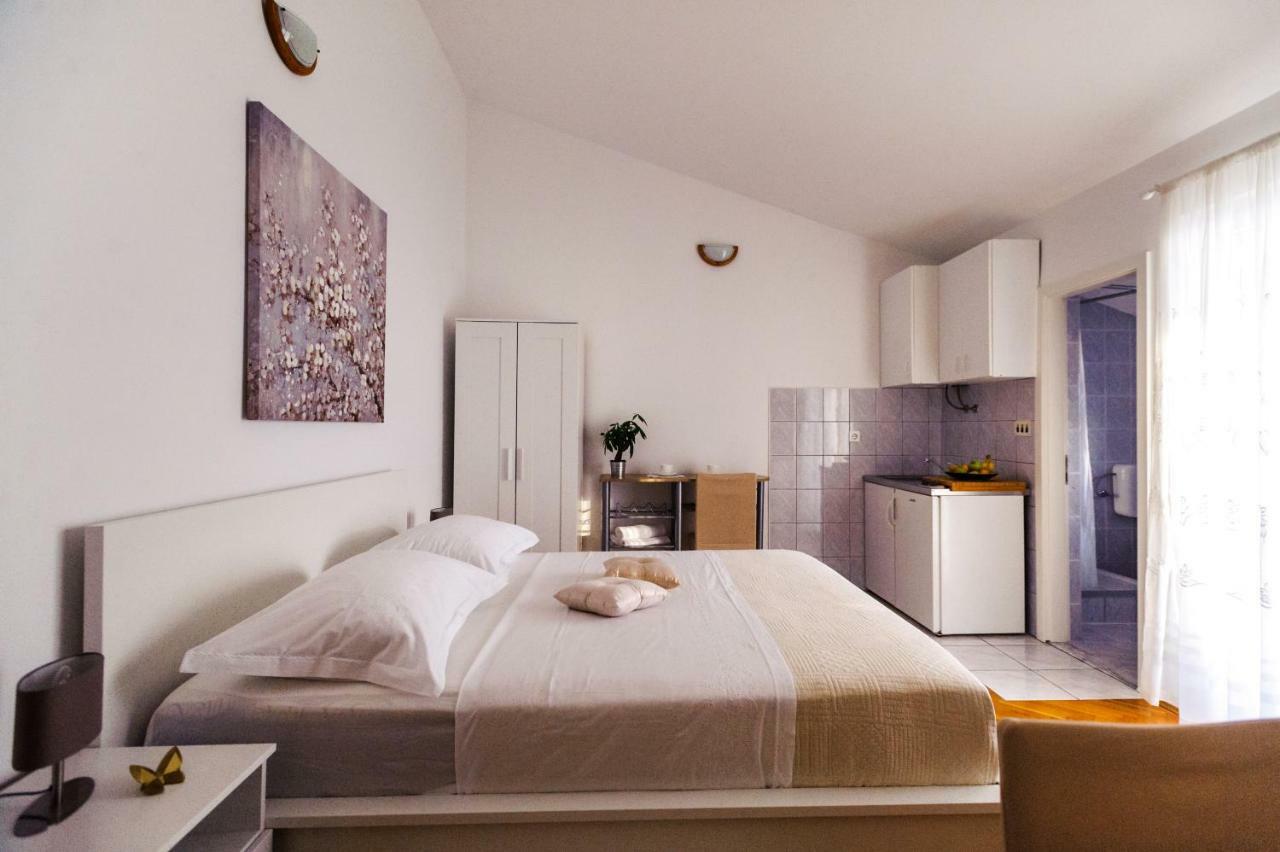 Apartments Korda L&M- Suhi Potok Jesenice  Eksteriør bilde