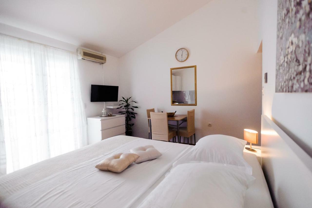 Apartments Korda L&M- Suhi Potok Jesenice  Eksteriør bilde